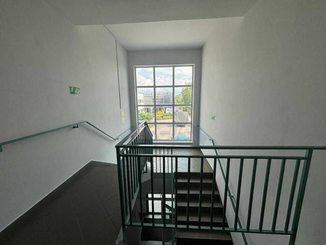 Lokal Wynajem Warszawa Włochy Jutrzenki 8